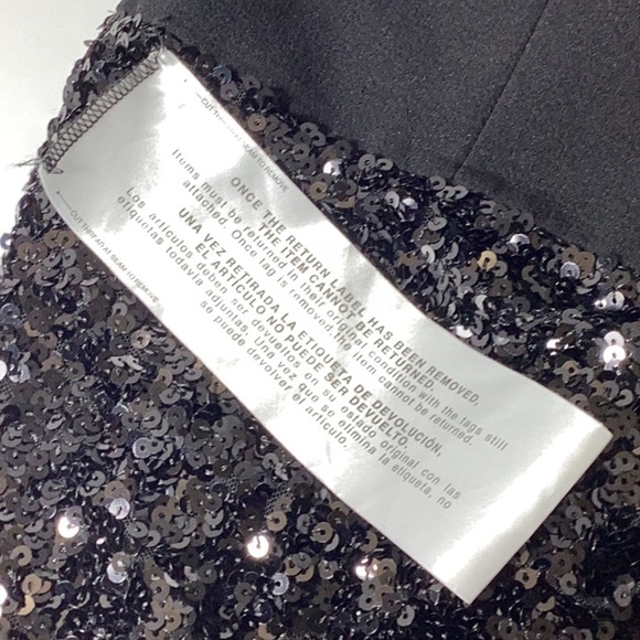 Vada Dress
DRESS THE POPULATION - Picture 12 of 12